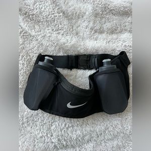 ON SALE🛍️ NIKE running belt